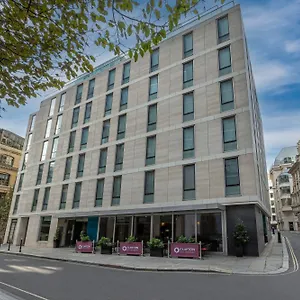 Hotel Clayton, London