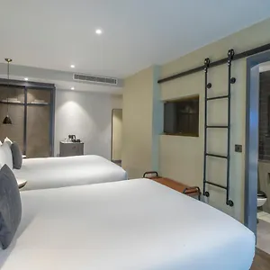 Hotell Clayton Of, London